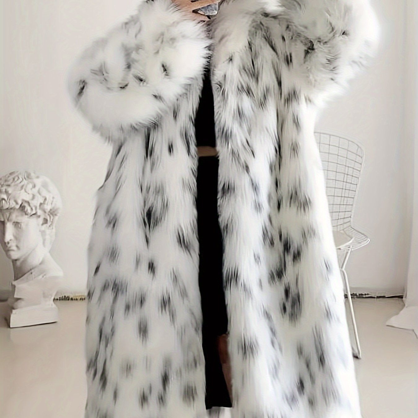 Luxurious Leopard Print Faux Fur Coat -