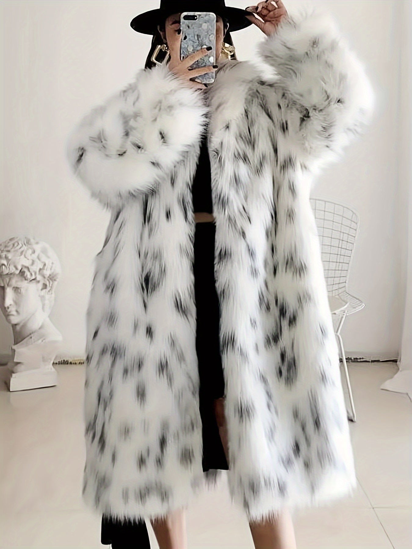 Luxurious Leopard Print Faux Fur Coat -