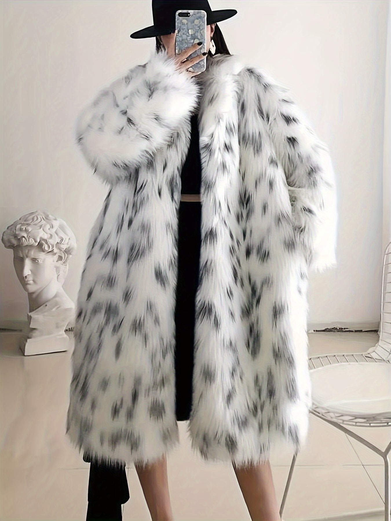 Luxurious Leopard Print Faux Fur Coat -