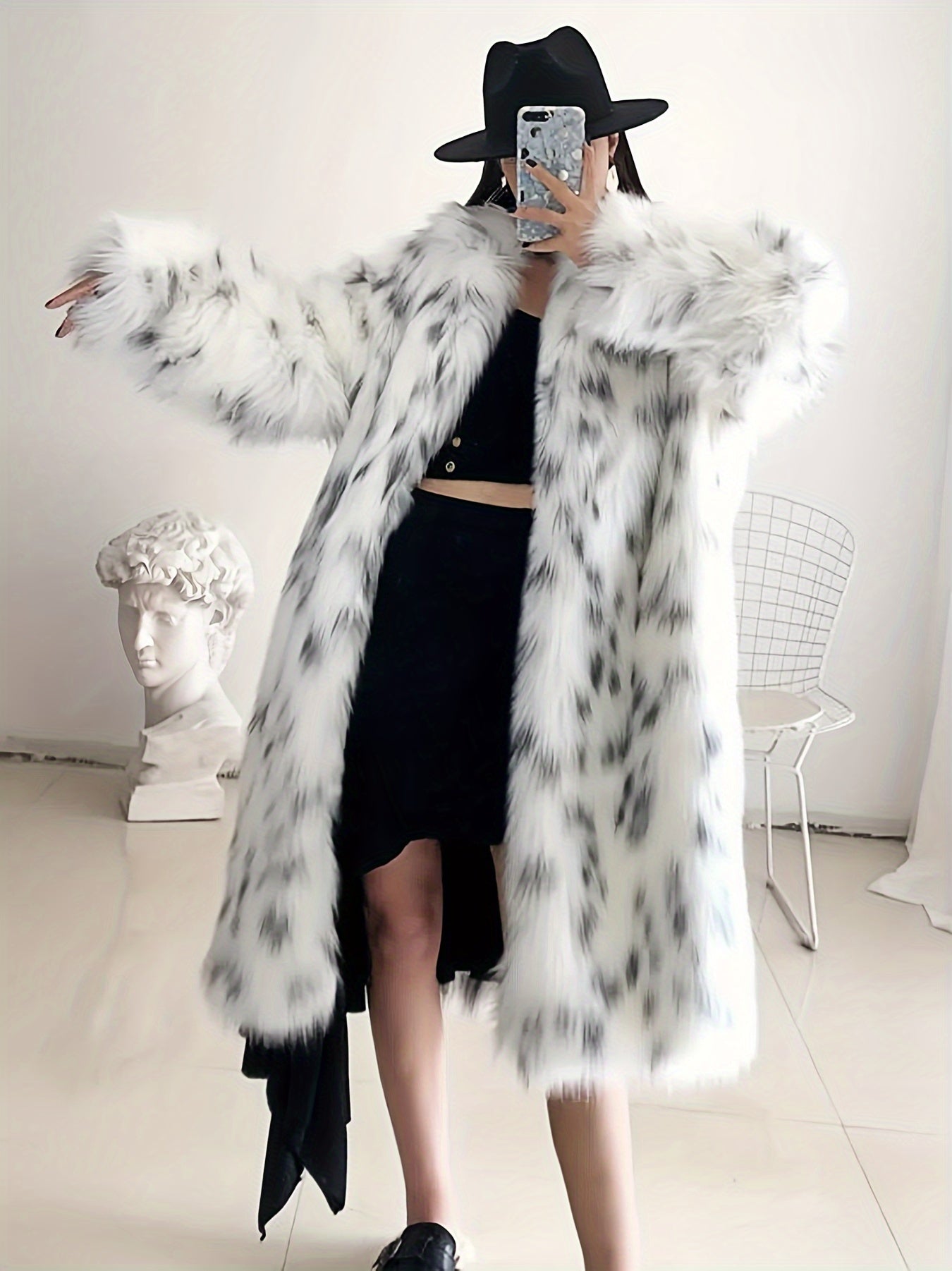 Luxurious Leopard Print Faux Fur Coat -