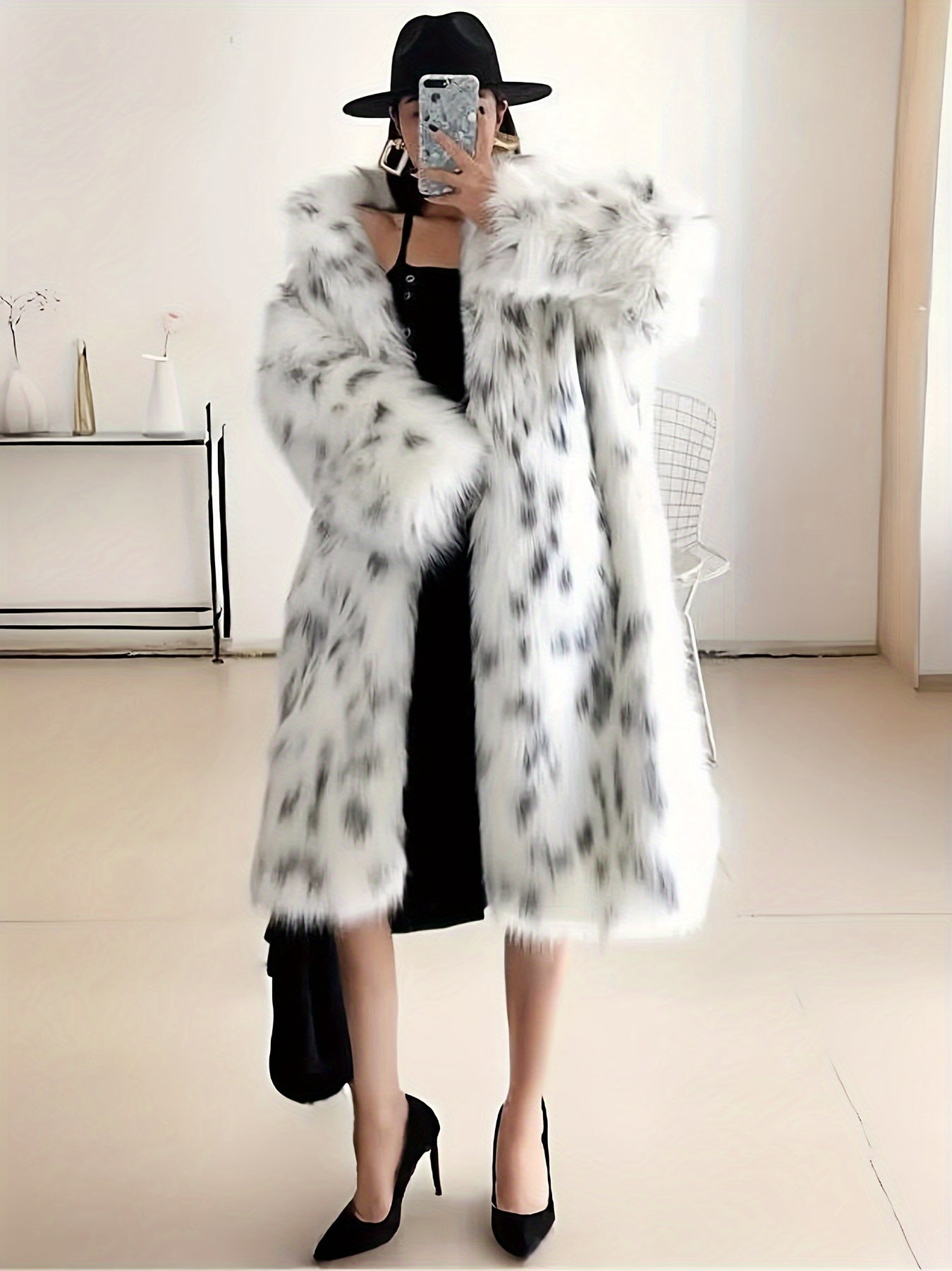 Luxurious Leopard Print Faux Fur Coat -